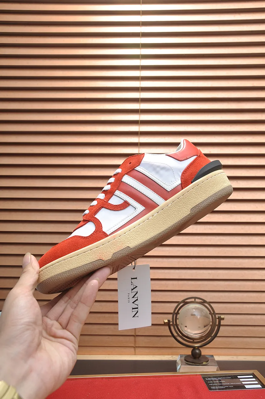 Men's men's shoes💰540💶[LANVIN] The latest lace-up fashionable casual couple sneakers, high-quality CLAY couple series‼ ️ The latest trendy products of the season 🌈Many bloggers have planted grass and purchased the original open-mold customization. The upper and outsole are sewn with mark threads without edge sealing. A variety of material splicing combination design. Very versatile for fashionable and casual wear. Comfortable on the feet. Self-recommended. Upper cowhide + cow suede + breathable mesh lining. Foot-padding cowhide. Exclusive original open-mold clear logo rubber outsole ⚠️Couple standard size 36-40 for women and 38-44 for men.